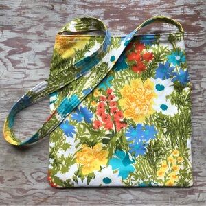 Handmade Upcycled 70s Floral Fabric Crossbody Tote Bag 14.5" x 15"